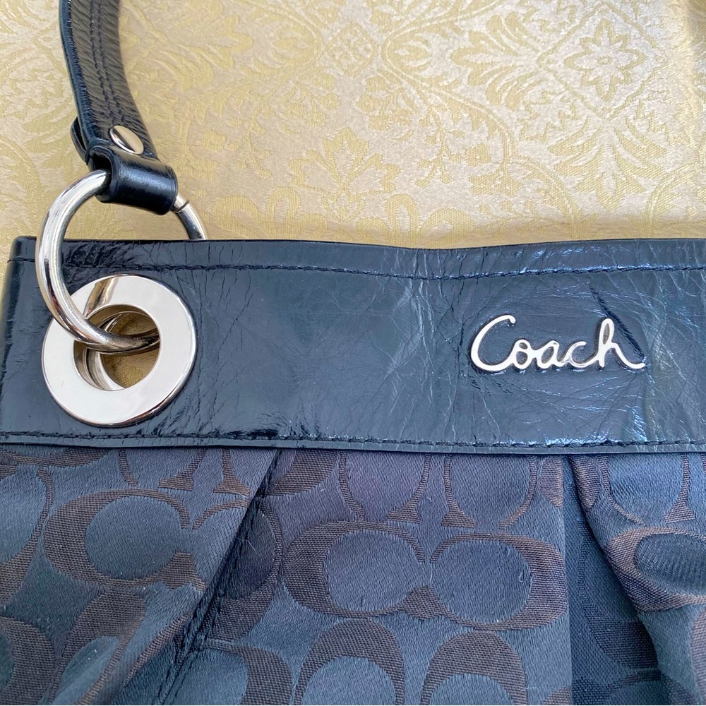 Women’s Coach Ashley Black Signature Purse - Picture 7 of 11